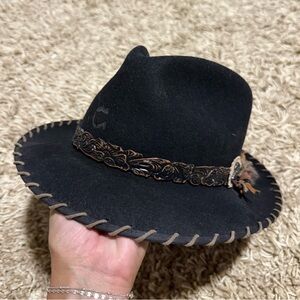 Stylish Black Women's Hat with Embroidered Band